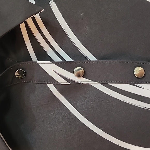 Chicos Women's Blouse - Picture 4 of 6